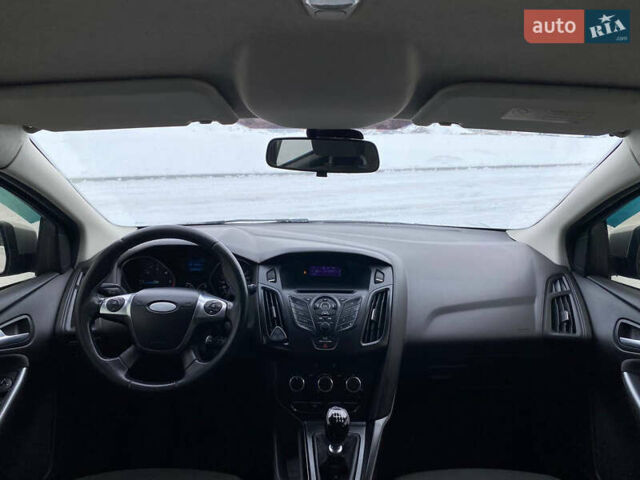 Сірий Форд Фокус, об'ємом двигуна 1.56 л та пробігом 269 тис. км за 5899 $, фото 13 на Automoto.ua