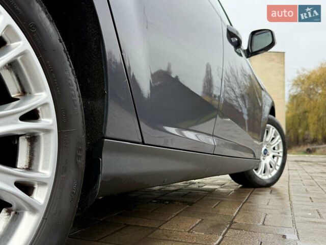 Серый Форд Фокус, объемом двигателя 1.6 л и пробегом 228 тыс. км за 6900 $, фото 13 на Automoto.ua