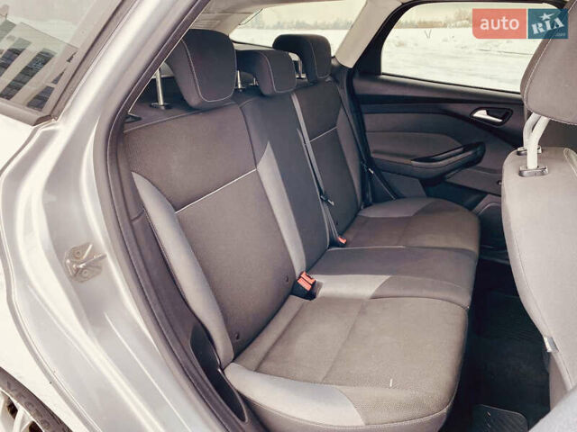 Сірий Форд Фокус, об'ємом двигуна 1.56 л та пробігом 269 тис. км за 5899 $, фото 12 на Automoto.ua