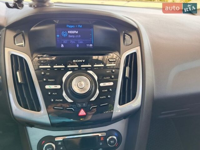 Серый Форд Фокус, объемом двигателя 2 л и пробегом 338 тыс. км за 6750 $, фото 1 на Automoto.ua