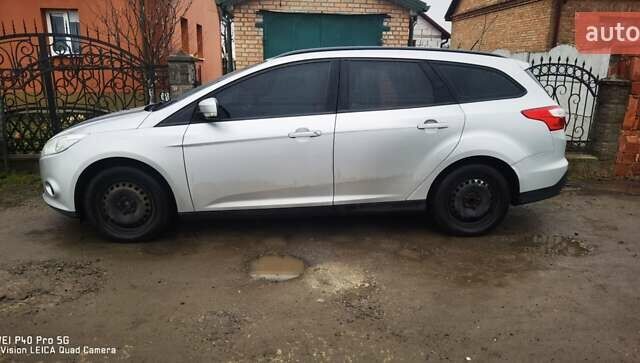 Серый Форд Фокус, объемом двигателя 1.56 л и пробегом 278 тыс. км за 6500 $, фото 2 на Automoto.ua