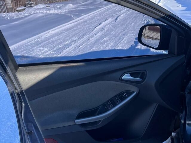 Серый Форд Фокус, объемом двигателя 1.6 л и пробегом 214 тыс. км за 7300 $, фото 21 на Automoto.ua