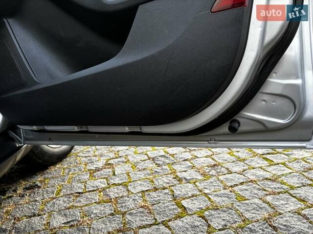 Сірий Форд Фокус, об'ємом двигуна 1.56 л та пробігом 388 тис. км за 5899 $, фото 28 на Automoto.ua