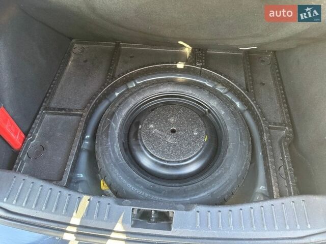 Серый Форд Фокус, объемом двигателя 2 л и пробегом 242 тыс. км за 6200 $, фото 20 на Automoto.ua