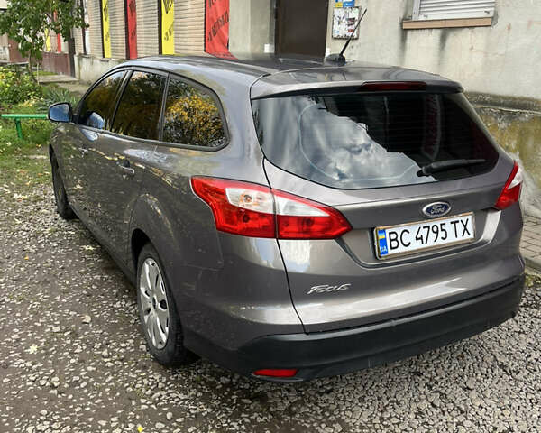 Серый Форд Фокус, объемом двигателя 1.56 л и пробегом 235 тыс. км за 6600 $, фото 4 на Automoto.ua