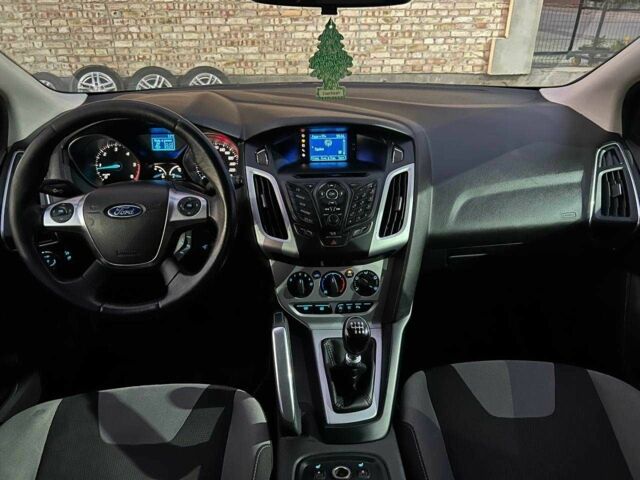 Серый Форд Фокус, объемом двигателя 1.6 л и пробегом 239 тыс. км за 6999 $, фото 17 на Automoto.ua