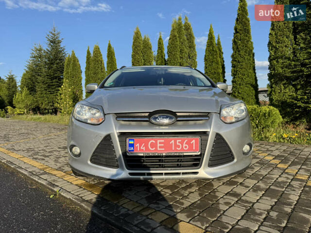 Серый Форд Фокус, объемом двигателя 1.6 л и пробегом 175 тыс. км за 7900 $, фото 5 на Automoto.ua