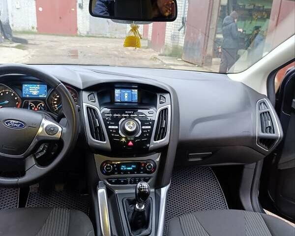 Сірий Форд Фокус, об'ємом двигуна 1.6 л та пробігом 280 тис. км за 9000 $, фото 15 на Automoto.ua