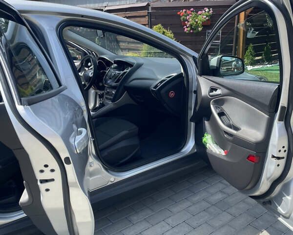 Серый Форд Фокус, объемом двигателя 1.56 л и пробегом 233 тыс. км за 7900 $, фото 16 на Automoto.ua