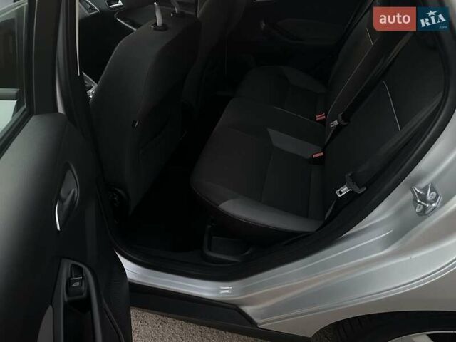 Серый Форд Фокус, объемом двигателя 1.6 л и пробегом 191 тыс. км за 7600 $, фото 20 на Automoto.ua