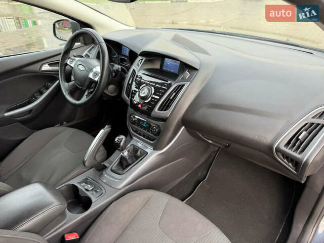 Серый Форд Фокус, объемом двигателя 1.6 л и пробегом 228 тыс. км за 6900 $, фото 32 на Automoto.ua