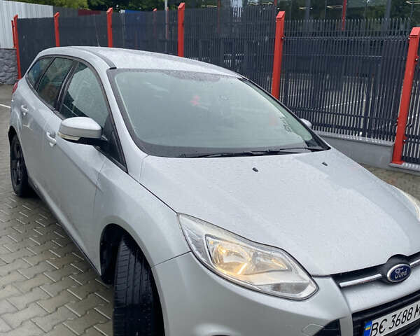 Серый Форд Фокус, объемом двигателя 2.01 л и пробегом 269 тыс. км за 6500 $, фото 2 на Automoto.ua