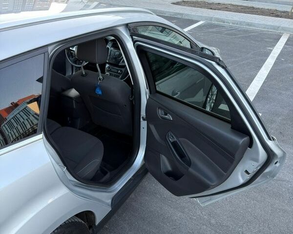 Сірий Форд Фокус, об'ємом двигуна 1.56 л та пробігом 210 тис. км за 8700 $, фото 33 на Automoto.ua