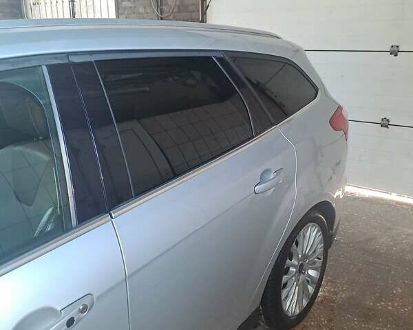 Сірий Форд Фокус, об'ємом двигуна 1.6 л та пробігом 180 тис. км за 7300 $, фото 4 на Automoto.ua