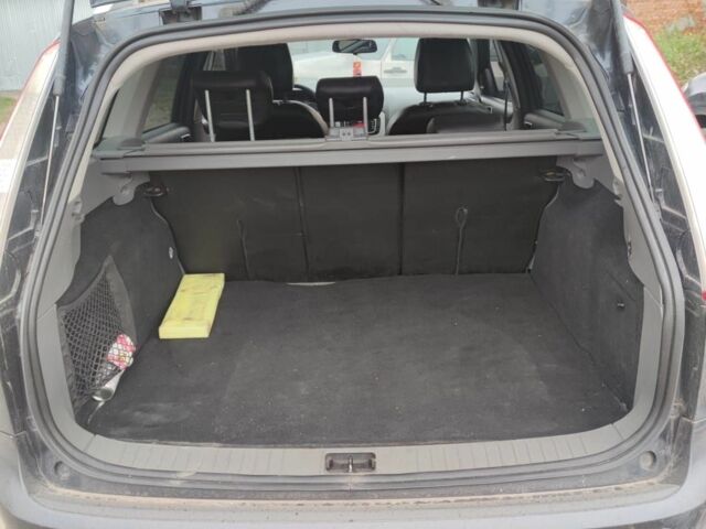 Серый Форд Фокус, объемом двигателя 0 л и пробегом 230 тыс. км за 4800 $, фото 6 на Automoto.ua