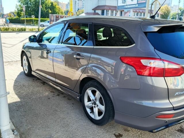 Сірий Форд Фокус, об'ємом двигуна 2 л та пробігом 338 тис. км за 6750 $, фото 3 на Automoto.ua