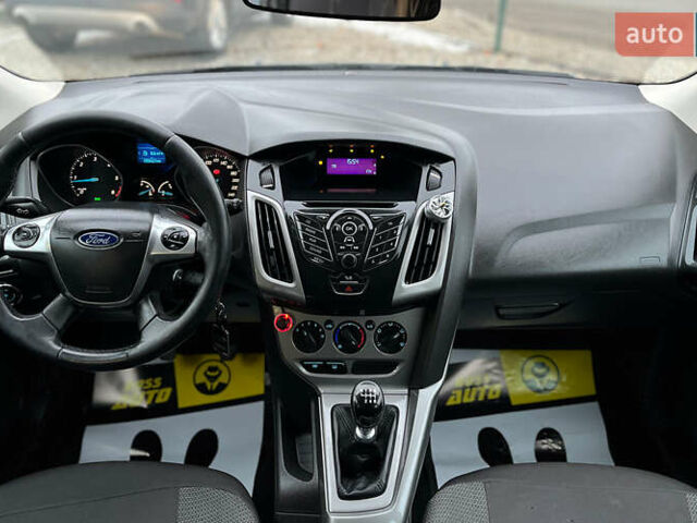 Серый Форд Фокус, объемом двигателя 1.56 л и пробегом 193 тыс. км за 7800 $, фото 10 на Automoto.ua