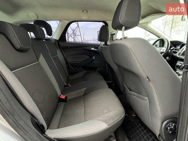 Серый Форд Фокус, объемом двигателя 1.56 л и пробегом 277 тыс. км за 6100 $, фото 22 на Automoto.ua