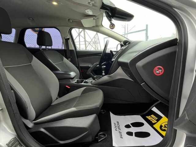 Серый Форд Фокус, объемом двигателя 1.6 л и пробегом 277 тыс. км за 6100 $, фото 23 на Automoto.ua