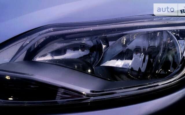 Сірий Форд Фокус, об'ємом двигуна 1.6 л та пробігом 236 тис. км за 7499 $, фото 12 на Automoto.ua