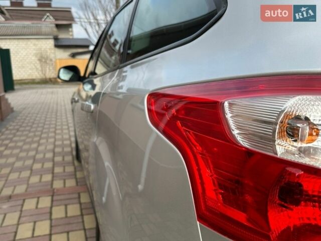 Сірий Форд Фокус, об'ємом двигуна 1.6 л та пробігом 211 тис. км за 7450 $, фото 15 на Automoto.ua