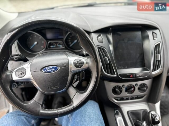 Серый Форд Фокус, объемом двигателя 1.56 л и пробегом 277 тыс. км за 4999 $, фото 17 на Automoto.ua