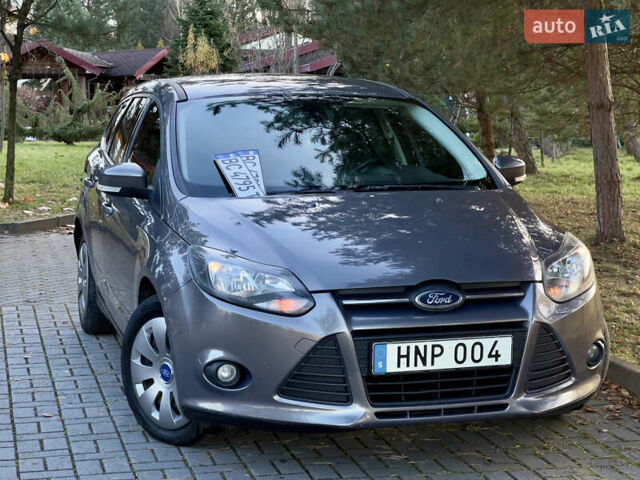 Серый Форд Фокус, объемом двигателя 1.6 л и пробегом 236 тыс. км за 6800 $, фото 2 на Automoto.ua