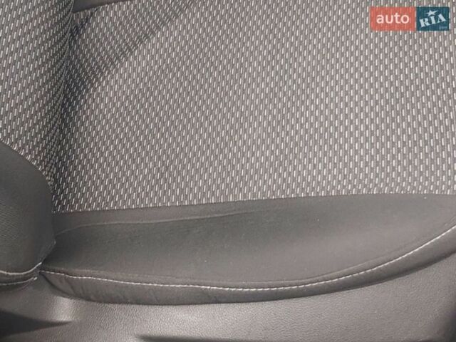 Серый Форд Фокус, объемом двигателя 1.56 л и пробегом 268 тыс. км за 6850 $, фото 24 на Automoto.ua