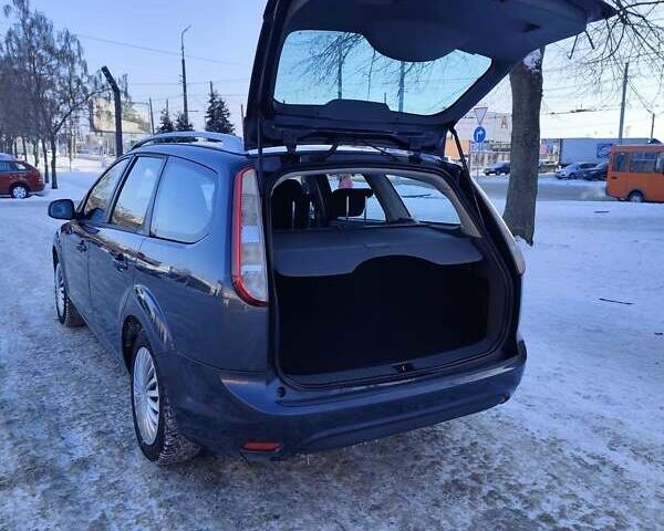 Сірий Форд Фокус, об'ємом двигуна 1.6 л та пробігом 246 тис. км за 6000 $, фото 27 на Automoto.ua