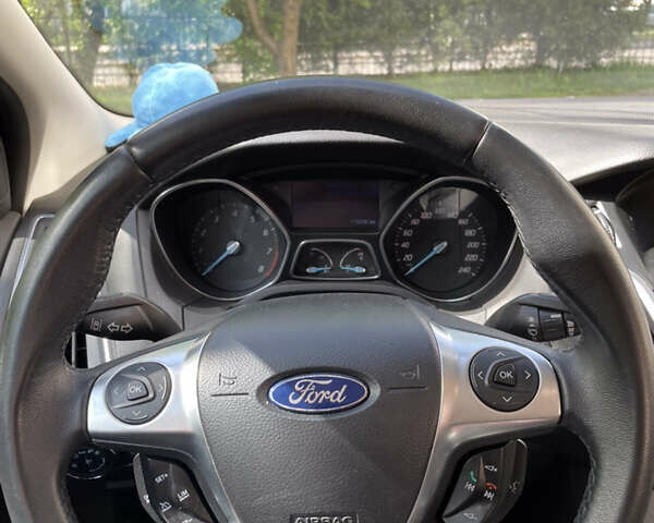 Сірий Форд Фокус, об'ємом двигуна 1.6 л та пробігом 192 тис. км за 7000 $, фото 12 на Automoto.ua