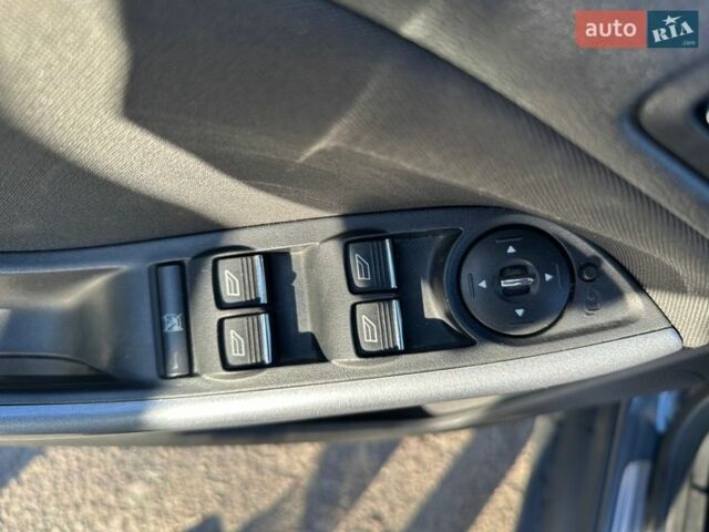 Серый Форд Фокус, объемом двигателя 2 л и пробегом 242 тыс. км за 6200 $, фото 15 на Automoto.ua