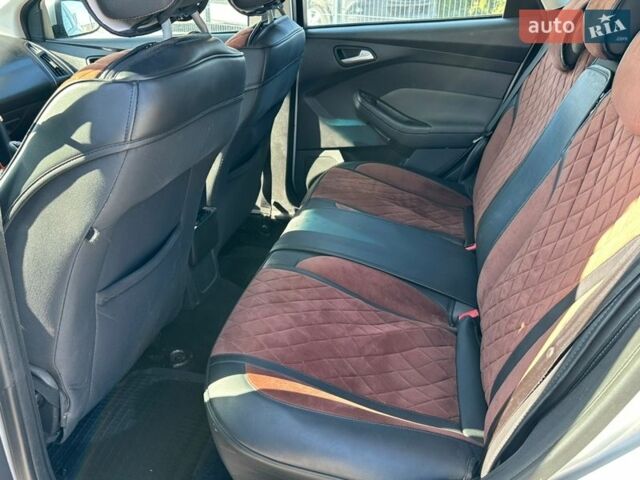 Серый Форд Фокус, объемом двигателя 1.6 л и пробегом 219 тыс. км за 6600 $, фото 20 на Automoto.ua