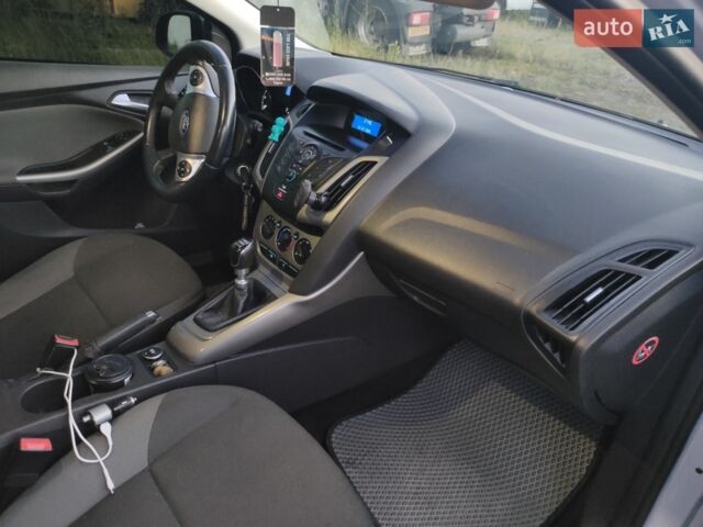 Сірий Форд Фокус, об'ємом двигуна 1.56 л та пробігом 255 тис. км за 7500 $, фото 7 на Automoto.ua