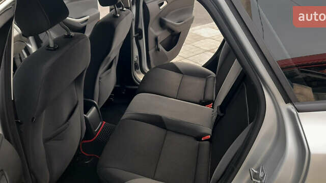 Серый Форд Фокус, объемом двигателя 1.56 л и пробегом 257 тыс. км за 5750 $, фото 13 на Automoto.ua