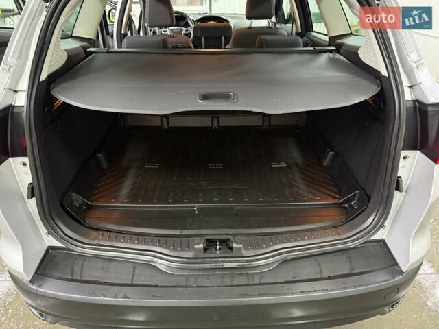 Серый Форд Фокус, объемом двигателя 1.6 л и пробегом 237 тыс. км за 7500 $, фото 8 на Automoto.ua