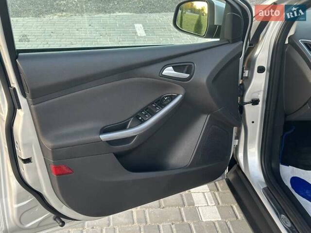 Сірий Форд Фокус, об'ємом двигуна 1.6 л та пробігом 240 тис. км за 8200 $, фото 10 на Automoto.ua