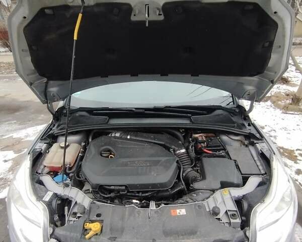 Серый Форд Фокус, объемом двигателя 1.6 л и пробегом 136 тыс. км за 7500 $, фото 8 на Automoto.ua