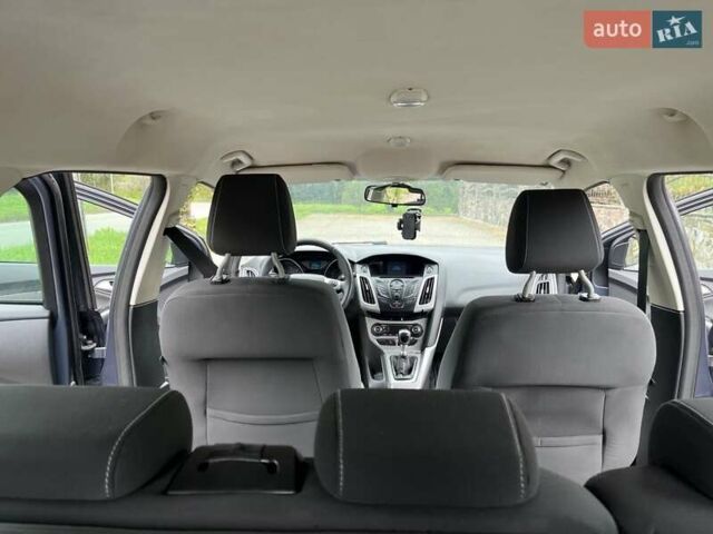 Серый Форд Фокус, объемом двигателя 1.6 л и пробегом 260 тыс. км за 7200 $, фото 15 на Automoto.ua