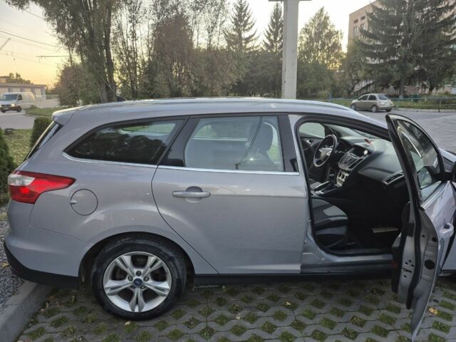 Серый Форд Фокус, объемом двигателя 1 л и пробегом 176 тыс. км за 5100 $, фото 5 на Automoto.ua