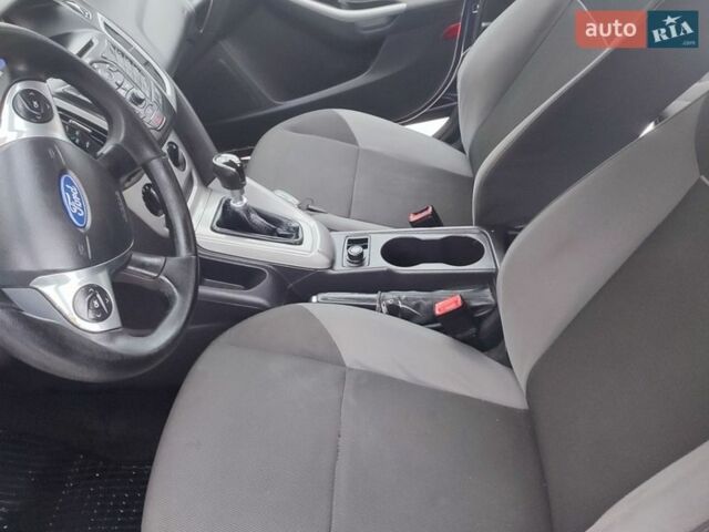 Сірий Форд Фокус, об'ємом двигуна 1.6 л та пробігом 199 тис. км за 7200 $, фото 8 на Automoto.ua