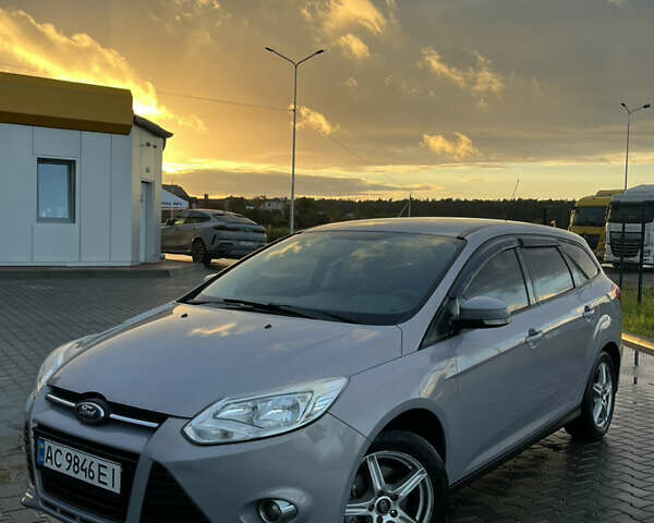 Серый Форд Фокус, объемом двигателя 1.6 л и пробегом 318 тыс. км за 6300 $, фото 1 на Automoto.ua