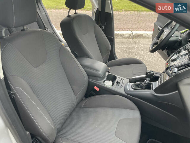 Сірий Форд Фокус, об'ємом двигуна 1.6 л та пробігом 204 тис. км за 8200 $, фото 17 на Automoto.ua