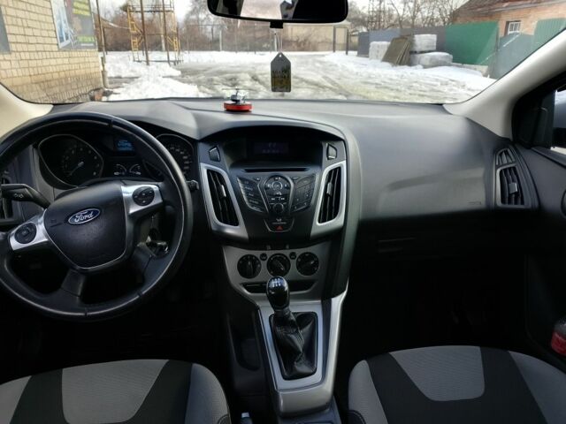 Сірий Форд Фокус, об'ємом двигуна 1.6 л та пробігом 233 тис. км за 6600 $, фото 7 на Automoto.ua