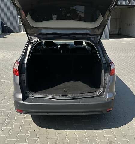 Серый Форд Фокус, объемом двигателя 1.6 л и пробегом 202 тыс. км за 8100 $, фото 11 на Automoto.ua