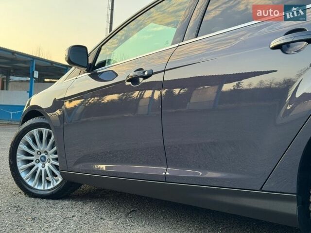 Серый Форд Фокус, объемом двигателя 1.6 л и пробегом 246 тыс. км за 8300 $, фото 13 на Automoto.ua