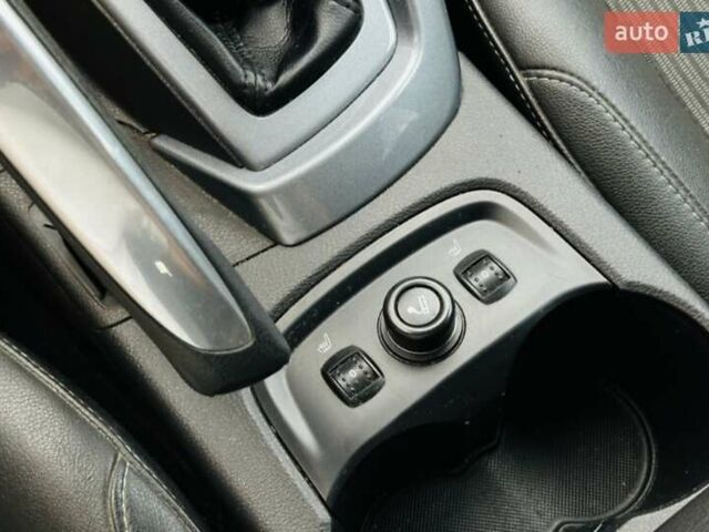 Сірий Форд Фокус, об'ємом двигуна 1.6 л та пробігом 235 тис. км за 8200 $, фото 20 на Automoto.ua