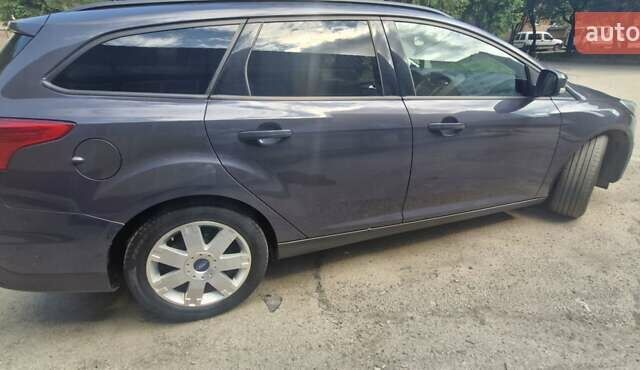 Сірий Форд Фокус, об'ємом двигуна 2 л та пробігом 275 тис. км за 8199 $, фото 5 на Automoto.ua