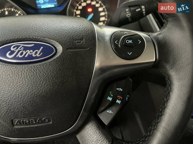 Серый Форд Фокус, объемом двигателя 1.6 л и пробегом 248 тыс. км за 7999 $, фото 32 на Automoto.ua