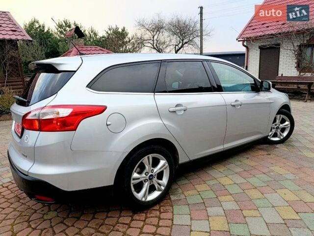 Сірий Форд Фокус, об'ємом двигуна 1.6 л та пробігом 220 тис. км за 6500 $, фото 3 на Automoto.ua