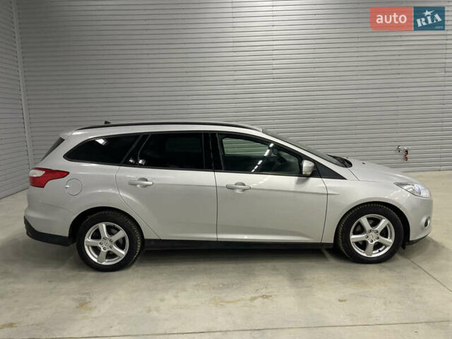 Серый Форд Фокус, объемом двигателя 1.6 л и пробегом 232 тыс. км за 7850 $, фото 1 на Automoto.ua